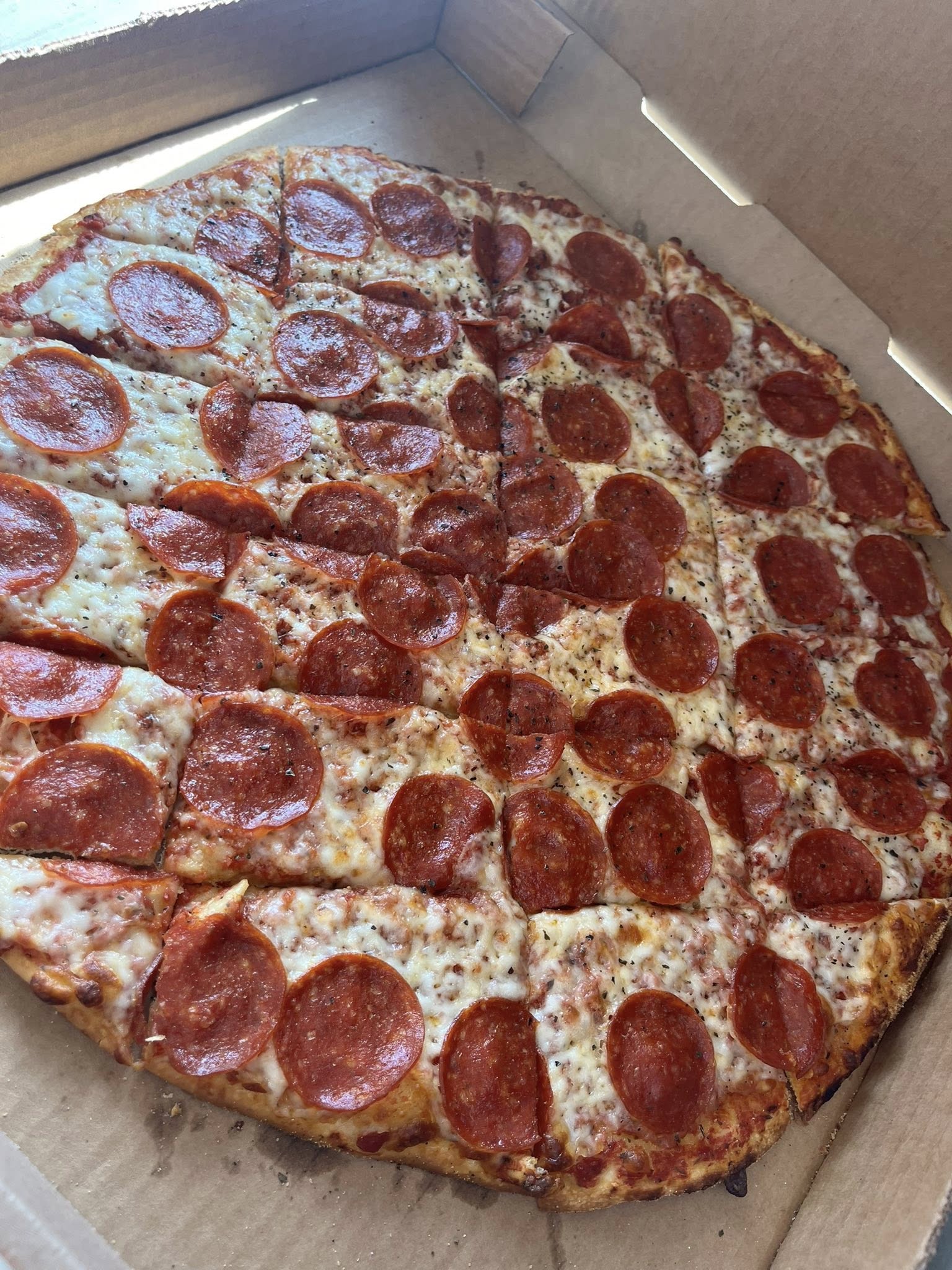 Fan Cave Pizzeria